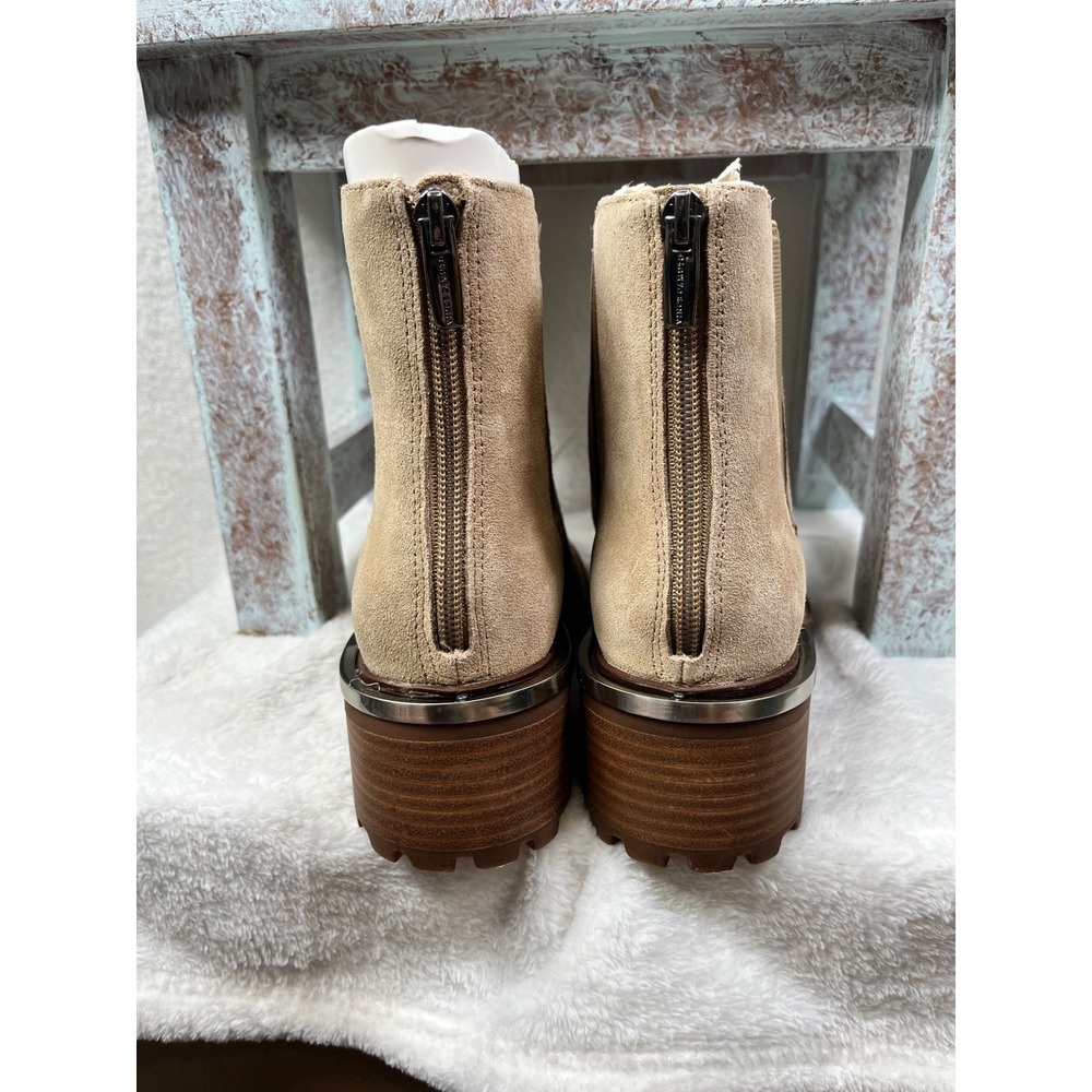 Vince Camuto Kelivena Suede Chelsea Boots Tortilla Beige Lug‎ Sole Size 8.5M - Picture 4 of 11